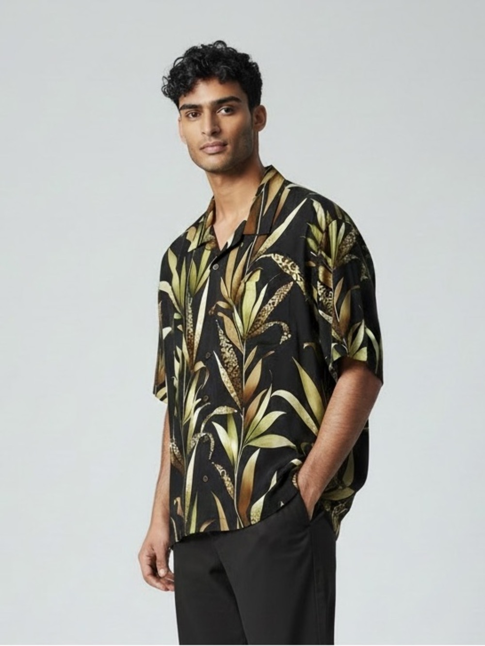 Tommy Bahama Men’s Tropical Silk Short Sleeve Button Down Shirt
